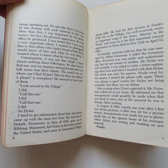 Bob Dylan by Daniel Kramer 1968 Vintage Music Biography Photo Paperback Book - Picture 10 of 15